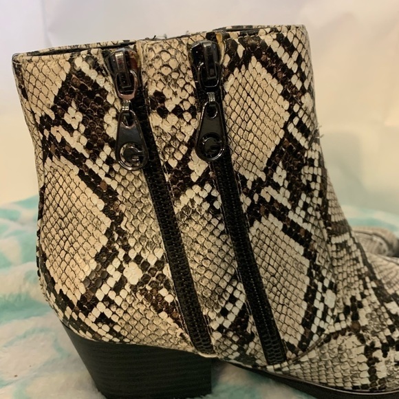 Guess Indee faux leather reptile embossed booties - Picture 2 of 9